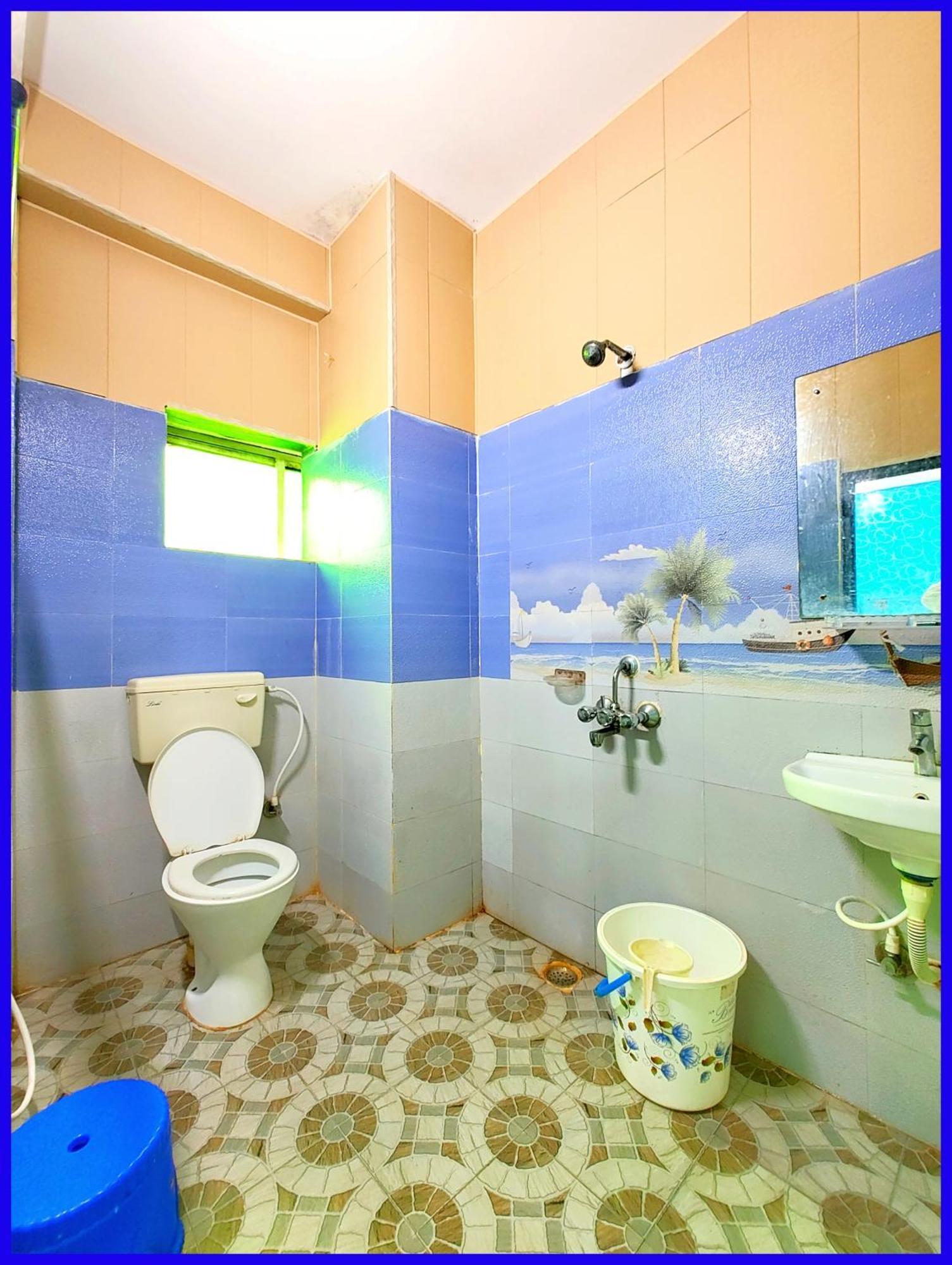 Hotel In Near Sea - Jagannath Temple - Fully Air Conditioning - Free Wifi And Parking Facilities - In Puri