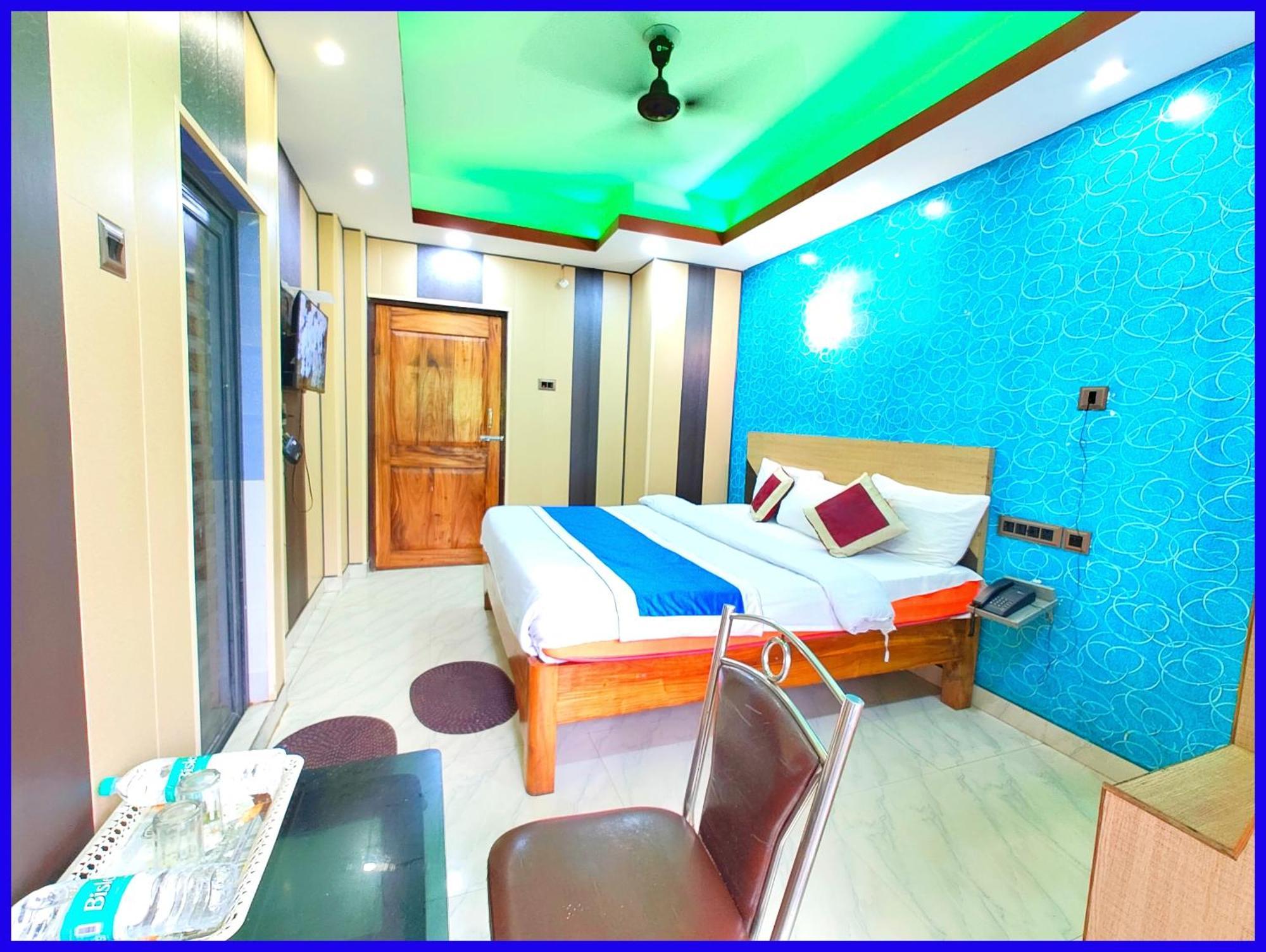 In Near Sea - Jagannath Temple - Fully Air Conditioning - Free Wifi And Parking Facilities - In Hotel